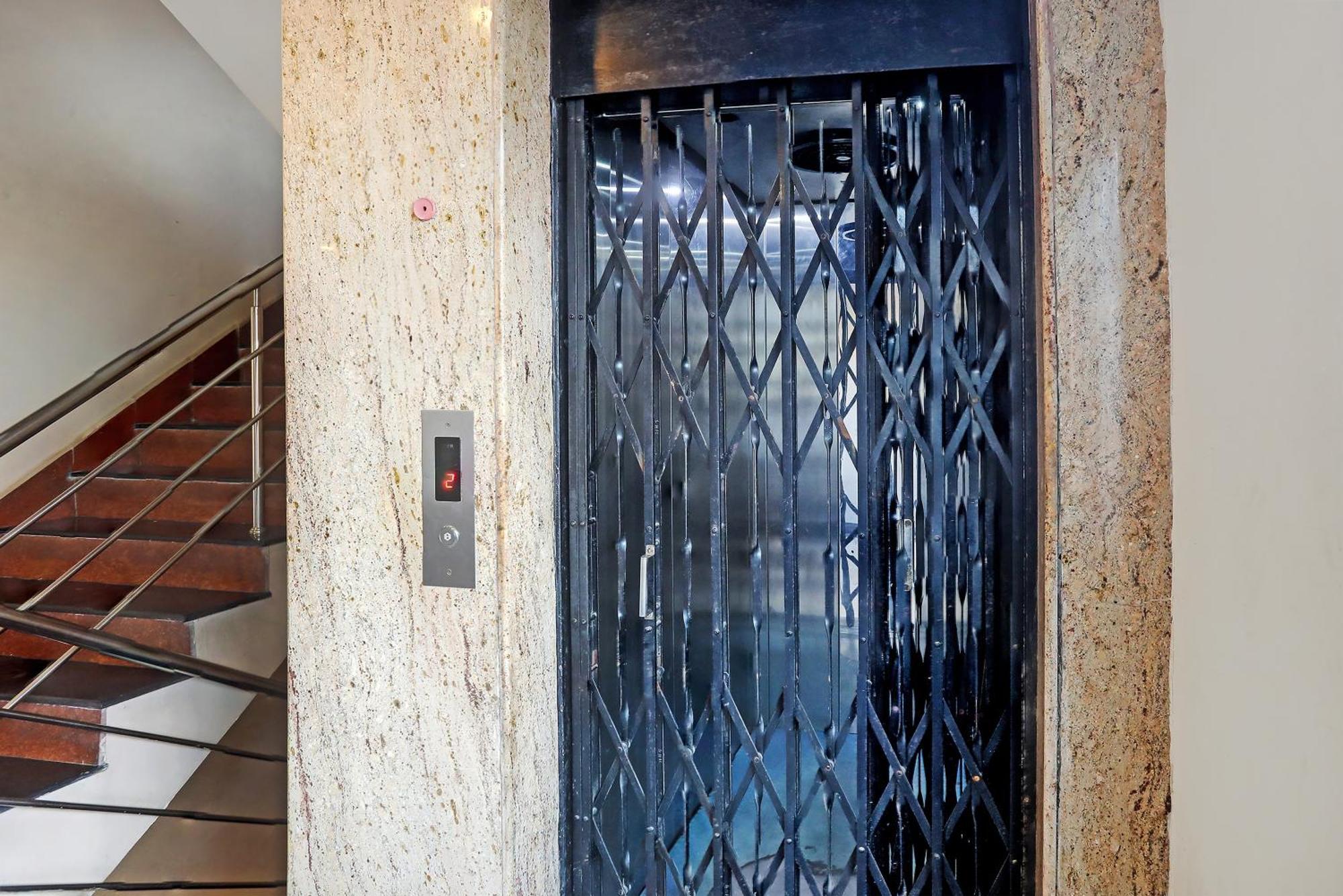 Super Hotel O Vaishnavi Inn Hyderabad Luaran gambar