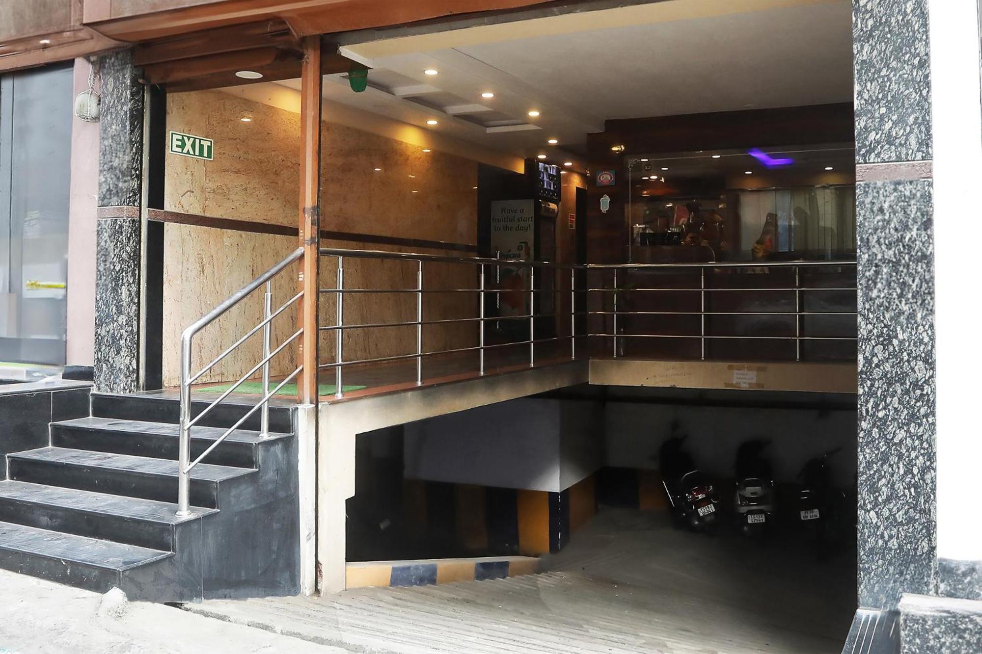 Super Hotel O Vaishnavi Inn Hyderabad Luaran gambar